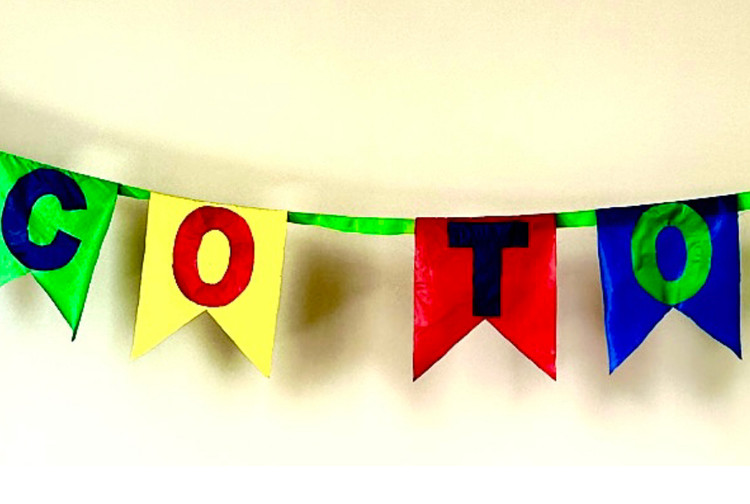 ریسه تولد یا برند محصول برای افتتاحیه